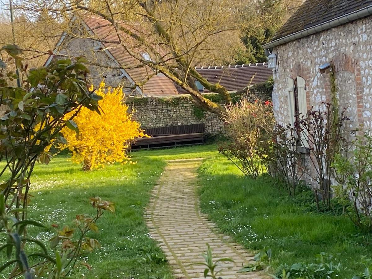 Une Vie En Rose Pressagny l'Orgueilleux Ngoại thất bức ảnh