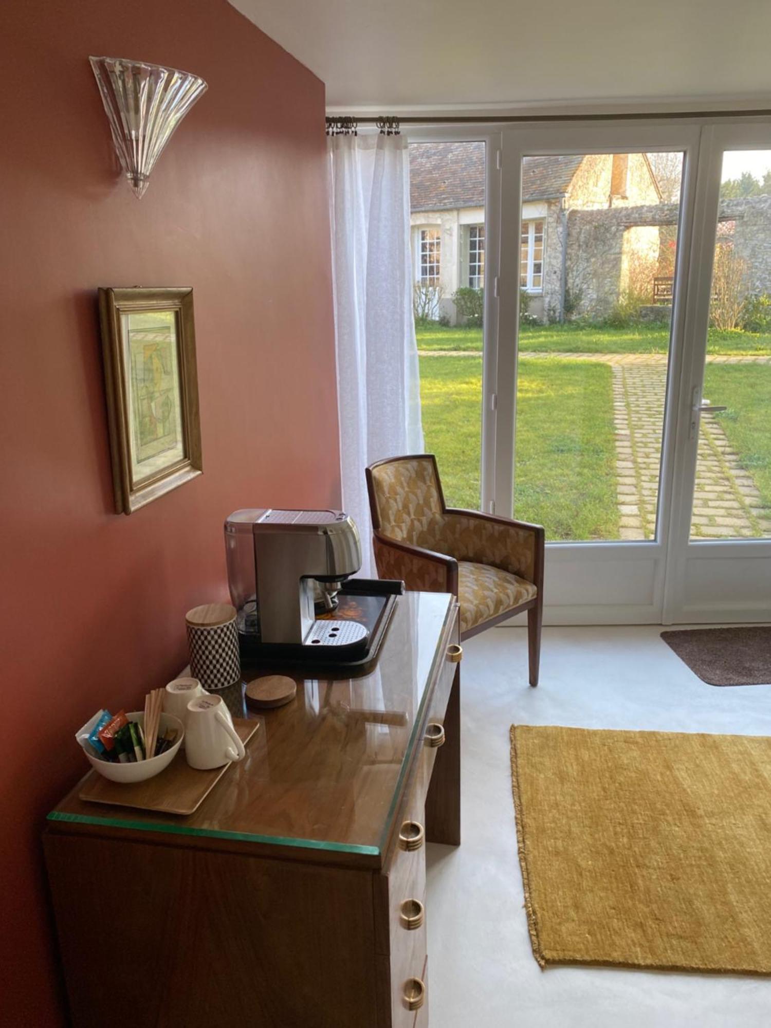 Une Vie En Rose Pressagny l'Orgueilleux Phòng bức ảnh